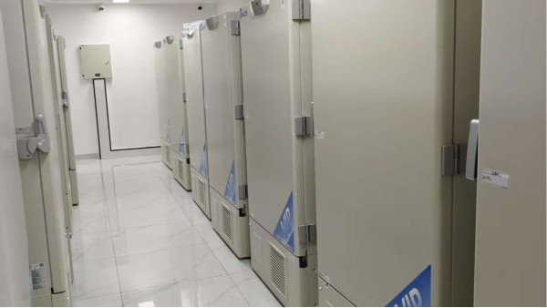 如果在實驗室內(nèi)放了樣本無法實時得知溫度情況還能輕易離開實驗室嗎？25.11.19